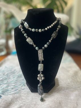 Brand New! Sweet Romance Serenity Dove Gray Agate Necklace w/ Bonus Earrings